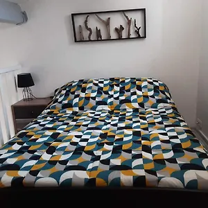 https://les-mourguettes.fr-provencehotel.com
