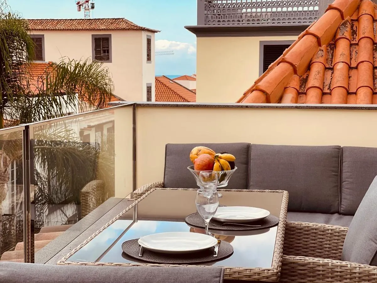 Living Funchal Apartments  Funchal (Madeira)